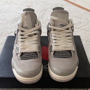 Nike Air Jordan 4 Retro SP A Ma Maniére Neutral Grey WMNS 7.5 / Mens 6